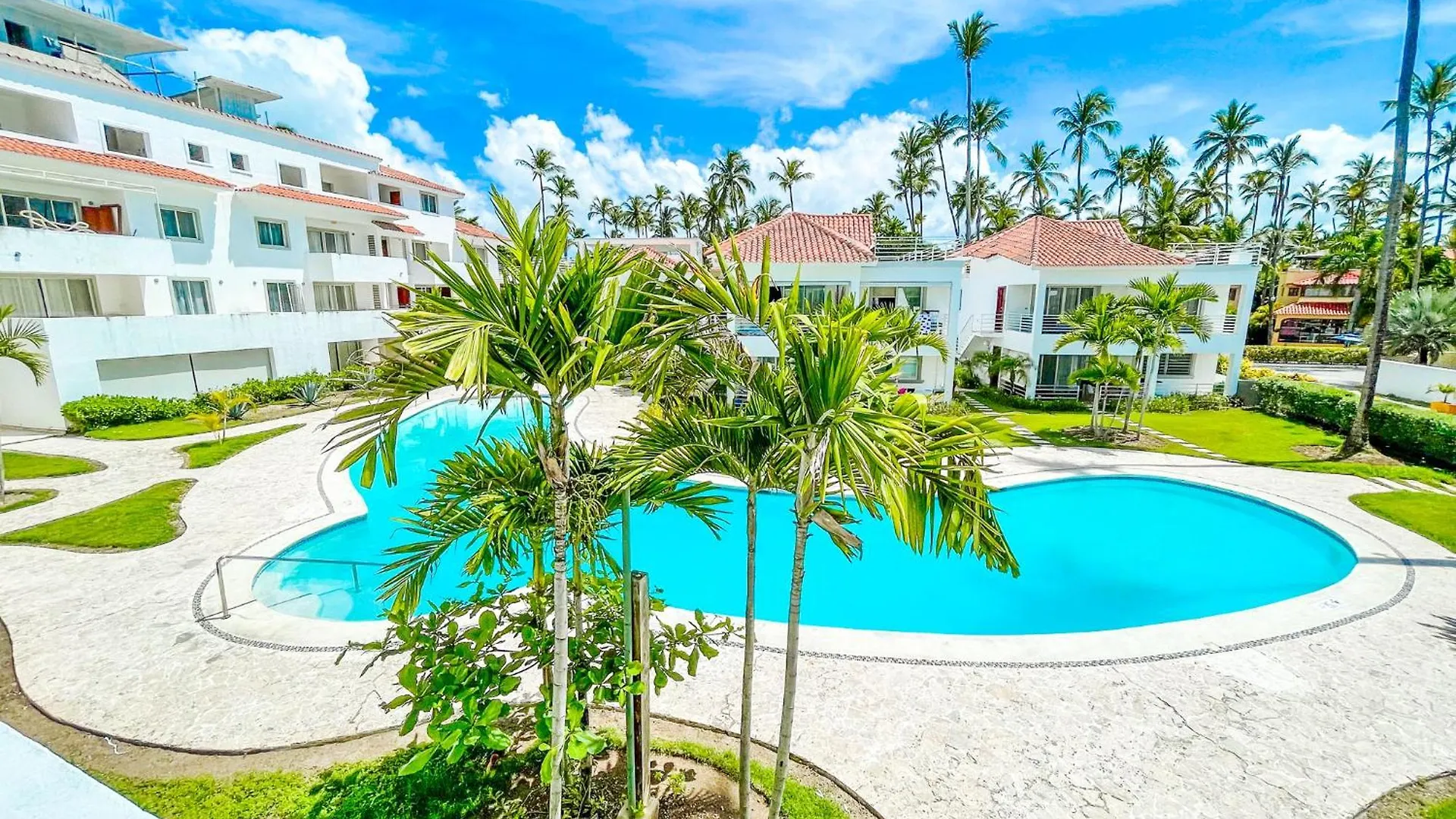 Beach Villas & Apartments Ocean & Garden View Wifi Bbq Beach Club & Spa contacts
